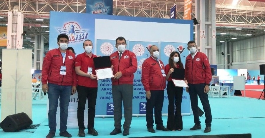 OUR STUDENTS REPRESENT OUR UNIVERSITY IN TEKNOFEST WITH THEIR THIRD PRIZE
