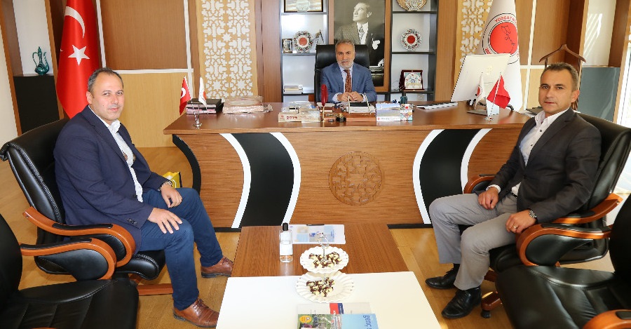 REKTÖRÜMÜZ PROF. DR. AHMET KARADAĞ’A HAYIRLI OLSUN ZİYARETİ