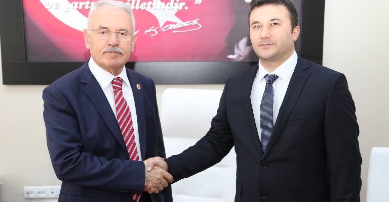 SAĞLIK HİZMETLERİ MYO MÜDÜRLÜĞÜ GÖREVİNE DR. ÖĞR. ÜYESİ MEHMET CANİKLİOĞLU ATANDI
