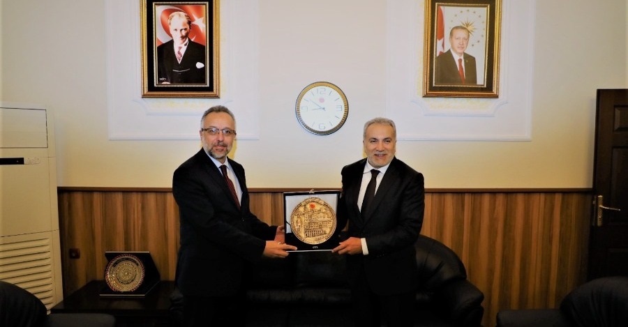 YÖK BAŞKAN VEKİLİ PROF. DR. M.İ. SAFA KAPICIOĞLU ÜNİVERSİTEMİZDE