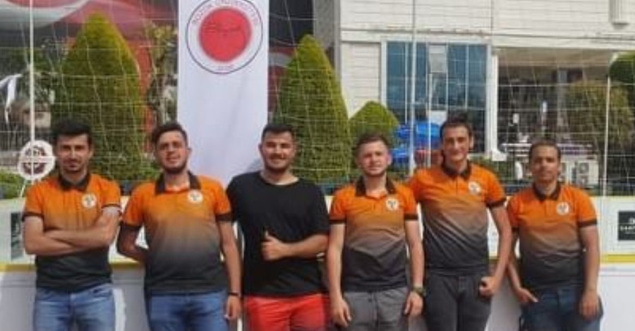 ÜNİVERSİTEMİZ RADYO TV PROGRAMCILIĞI ÖĞRENCİLERİ TEORİYİ PRATİĞE DÖKTÜ