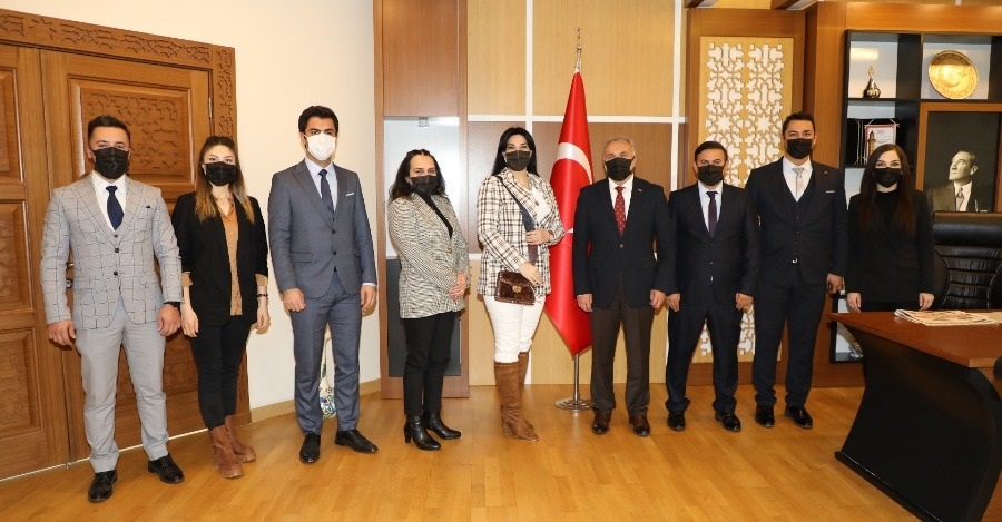 YOZGAT POLİS EŞLERİ DERNEĞİ'NDEN REKTÖRÜMÜZE ANLAMLI ZİYARET