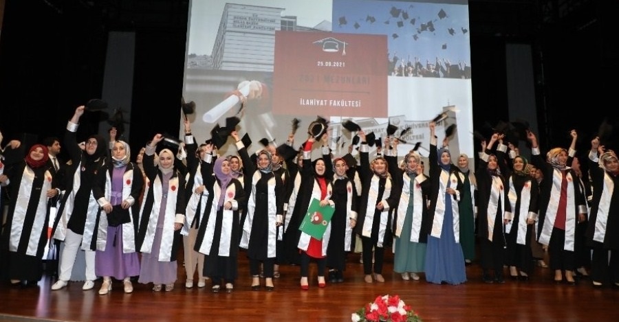 GRADUATION JOY AT BİLAL ŞAHİN FACULTY OF THEOLOGY