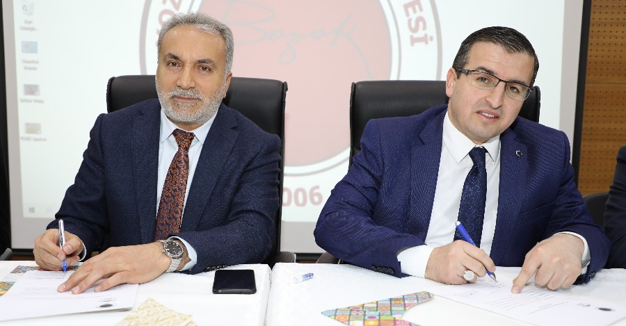 ÜNİVERSİTEMİZ İLE ÇEKEREK BELEDİYESİ ARASINDA İŞBİRLİĞİ PROTOKOLÜ İMZALANDI