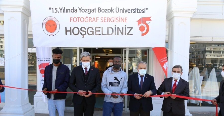 yozgat bozok universitesi medya calismalari uygulama ve arastirma merkezi 15 yilinda yozgat bozok universitesi konulu fotograf sergisinin acilisi yapildi