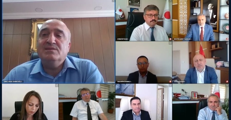 ÜNİVERSİTEMİZDE ÇEVRİMİÇİ “15 TEMMUZ PANELİ”
